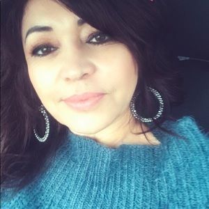 Meet your Posher, Juana